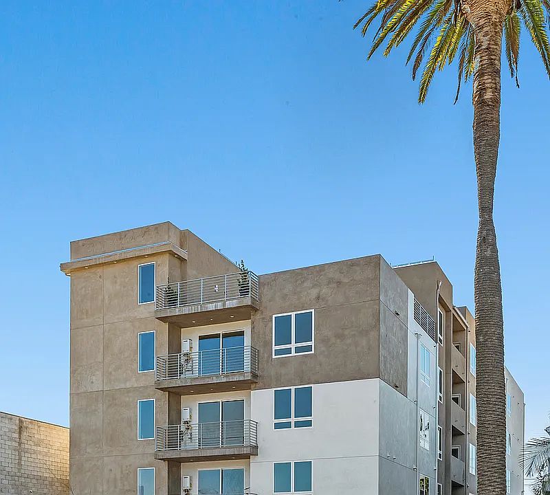 1st image of 1717 Winona Blvd #401