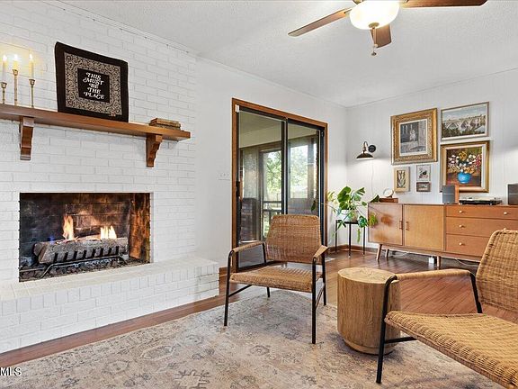 5th image of 1832 River Shores Dr