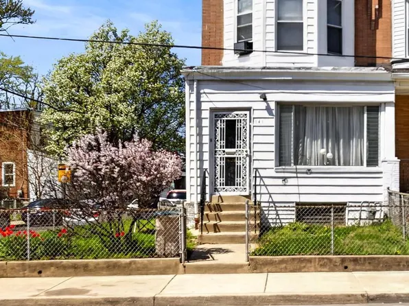 141 N 9th St, Darby, PA 19023