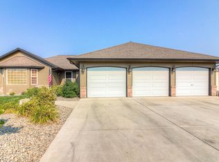 203 S 86th Pl, Yakima, WA