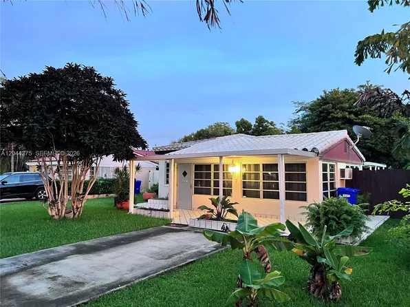 2082 NE 180th St, North Miami Beach, FL 33162