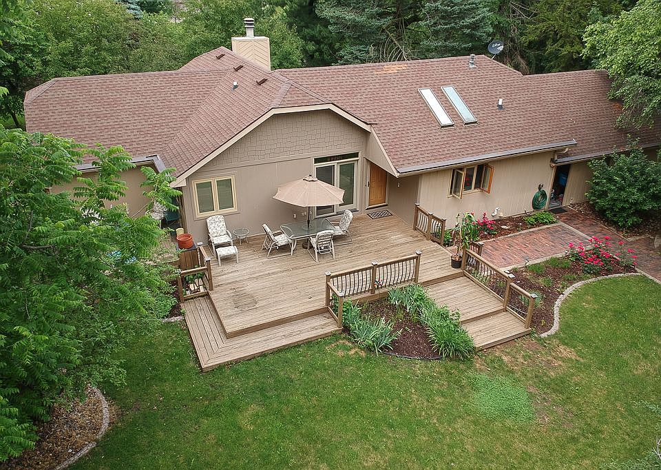 1st image of 405 NE 70th Ave