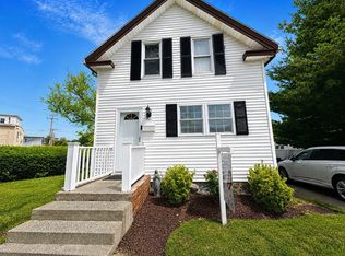 8 Essex St, Swampscott, MA 01907