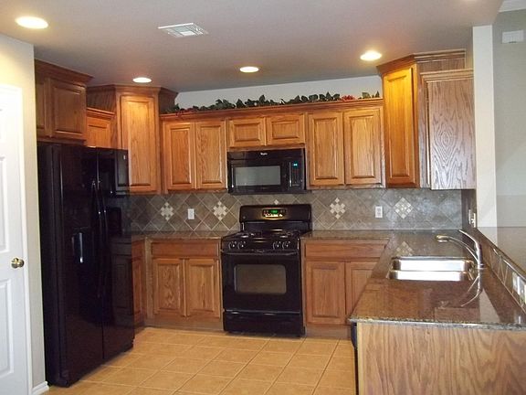 2nd image of 214 S Charles Dr