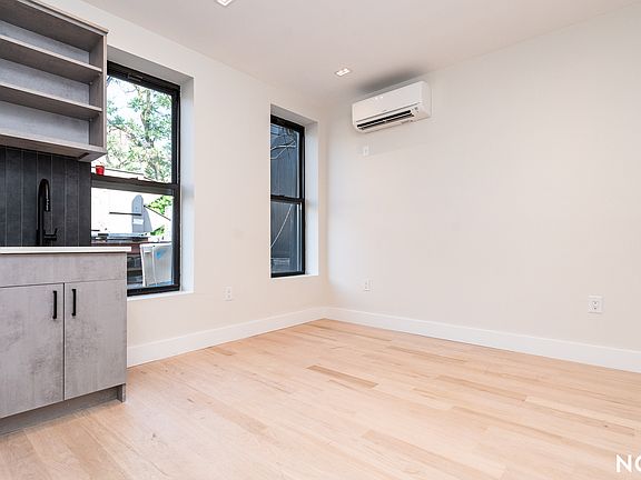 4th image of 357 Flatbush Ave #301