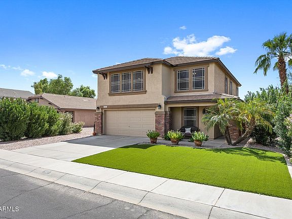 4th image of 3921 E ESPLANADE Avenue