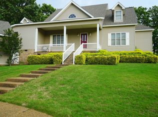 1102 Golf Course Dr, Searcy, AR 72143