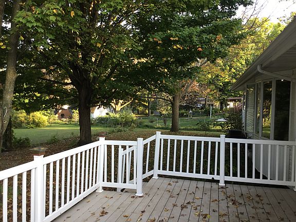 4th image of 1321 Crescent Dr