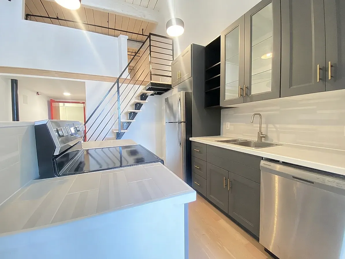 25 Jay Street — Photo 2