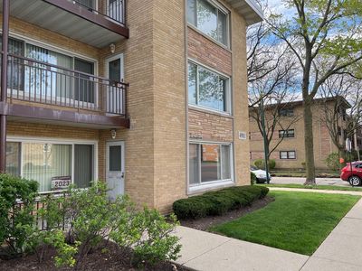 4901 N Harlem Ave #1, Chicago, IL, 60656