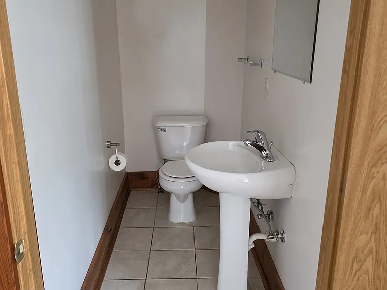 1125 Claremont St — Photo 2