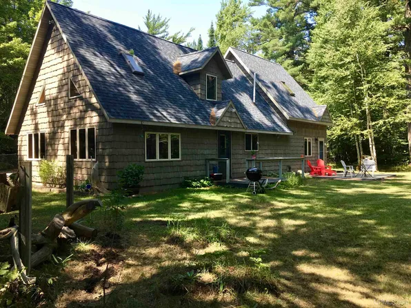 E7384 M 28 W, Munising, MI 49862