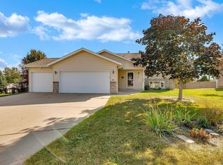 1822 Tyler Trl, Saint Cloud, MN 56301