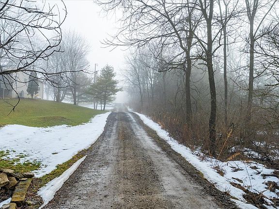 3rd image of 1272 Northern Rd