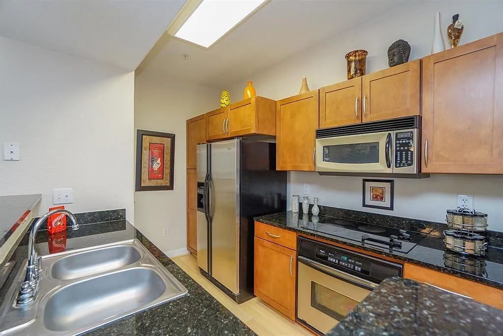 1 bed, 1.0 bath, 793 sqft, $2,200 — Photo 3