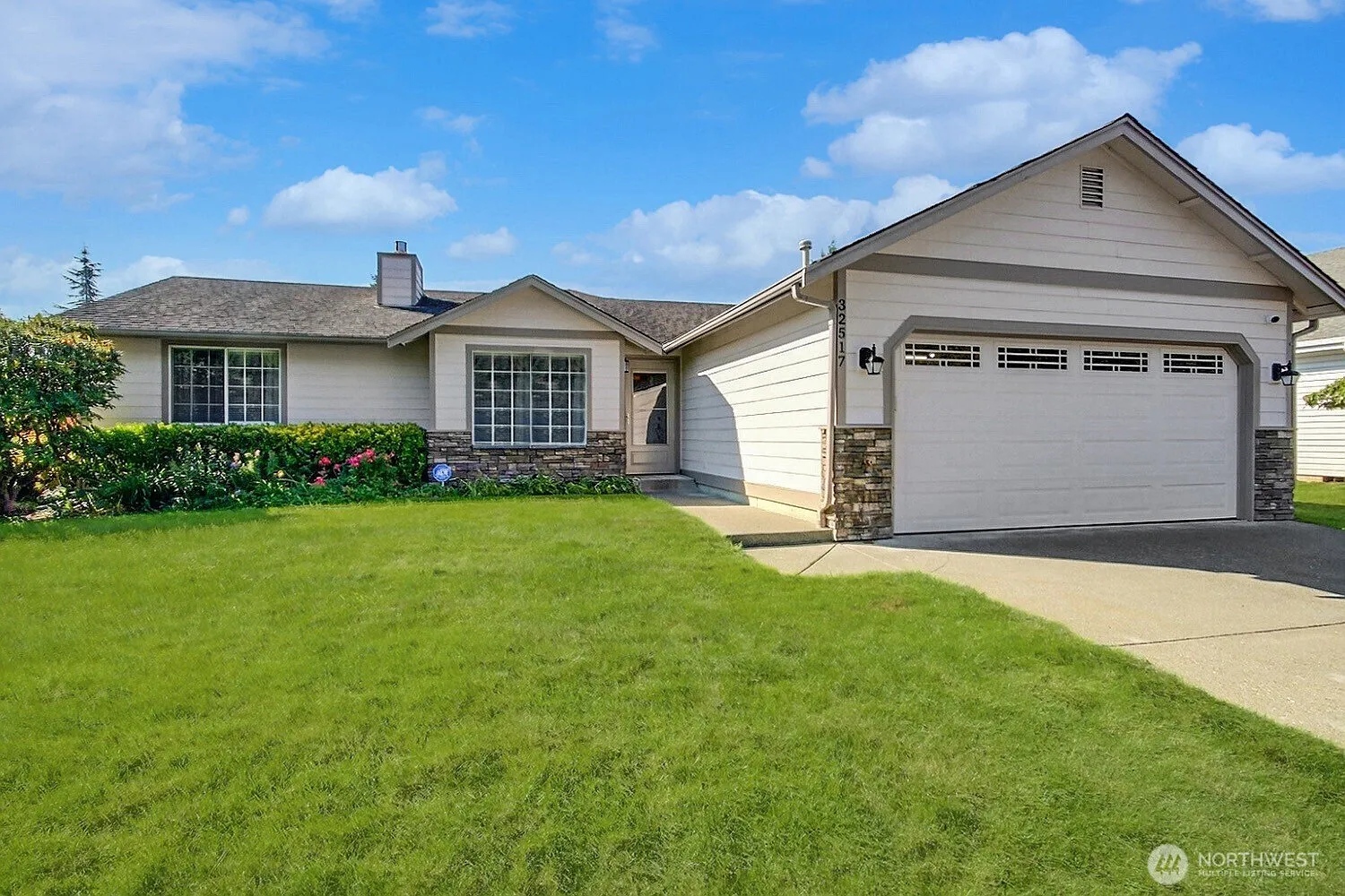32517 McKay Lane photo 1