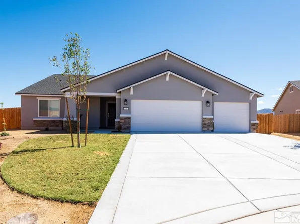 578 Pine Creek Cir, Dayton, NV 89403