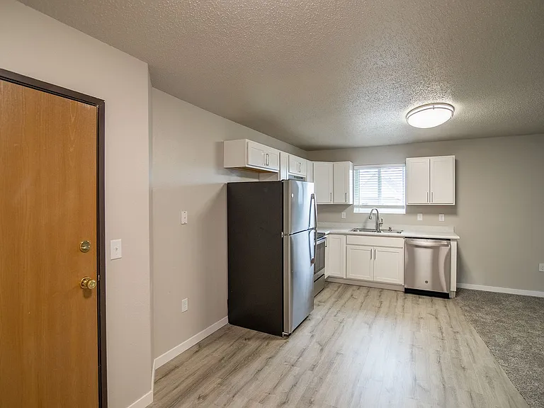 Turnpike Apartments — Photo 19