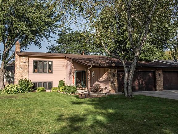 4th image of 1027 Westview Dr