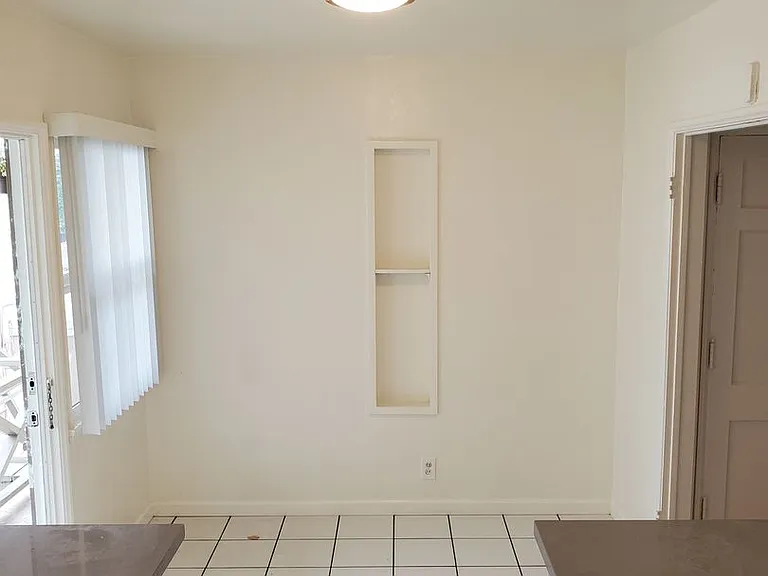 11320 Washington Pl — Photo 3