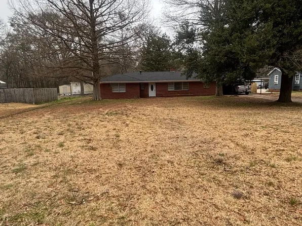 451 E Dinkins St, Canton, MS 39046