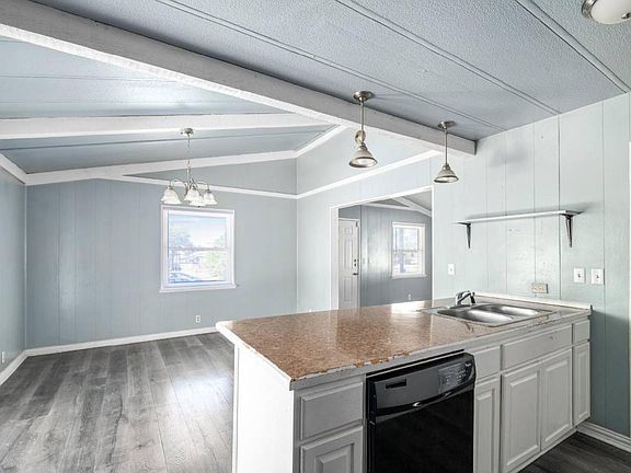 5th image of 1505 Elyse Dr