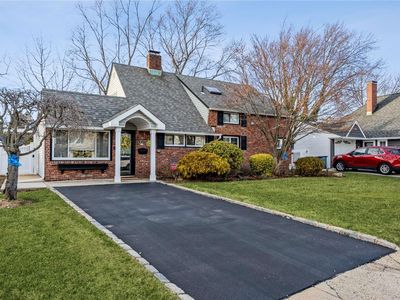 57 Swing Lane, Levittown, NY, 11756