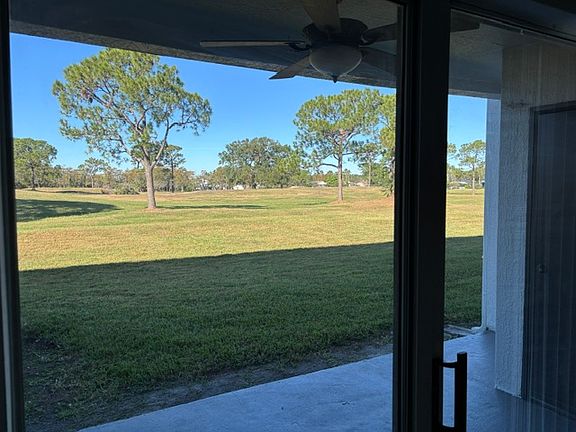 5th image of 13905 Fairway Island Dr APT 1015