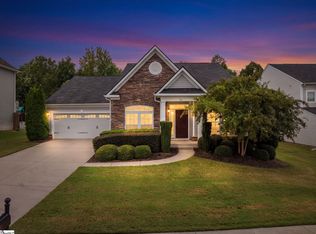 51 Barlow Ct, Simpsonville, SC 29681