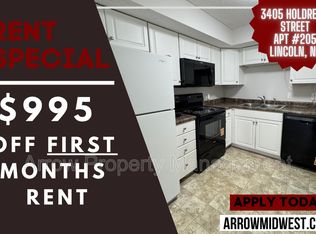 3405 Holdrege St #205, Lincoln, NE 68503