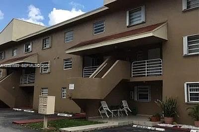 1st image of 2778 W 60th St #45