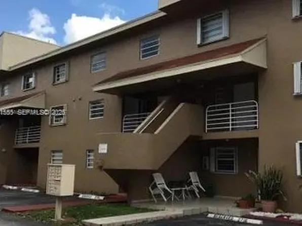 2778 W 60th St #45, Hialeah, FL 33016
