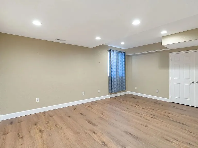 6893 Big Horn Trl — Photo 34