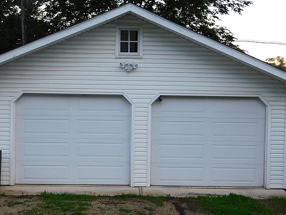 Garage 2+ car 