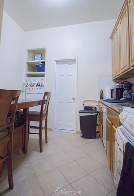 Rented by City Connections Realty | media 14