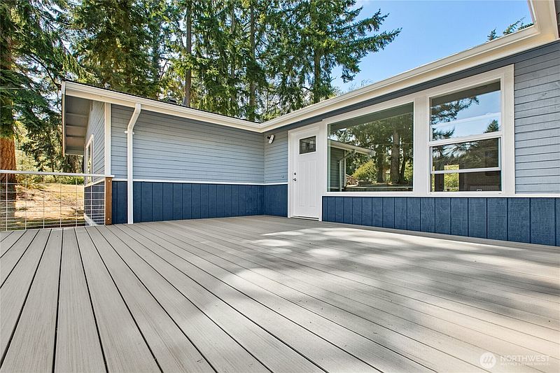3rd image of 3671 Dundee Way