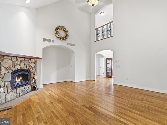 5th image of 8951 Orchard Dr