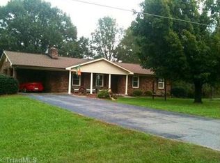 1196 W Westmoreland Rd, King, NC 27021