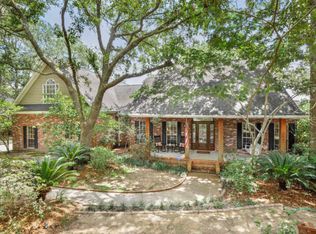 9081 Scenic River Dr, Biloxi, MS 39532