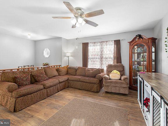 4th image of 13210 Wilderness Park Dr