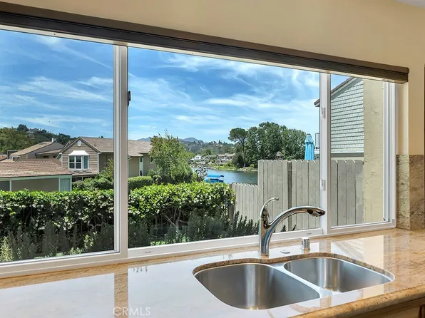32124 Beachlake Ln, Westlake Village, CA 91361