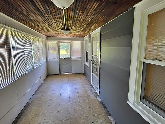 5th image of 3854 S Sherman Dr