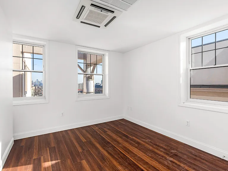 3100 Bergenline Ave #304 — Photo 2