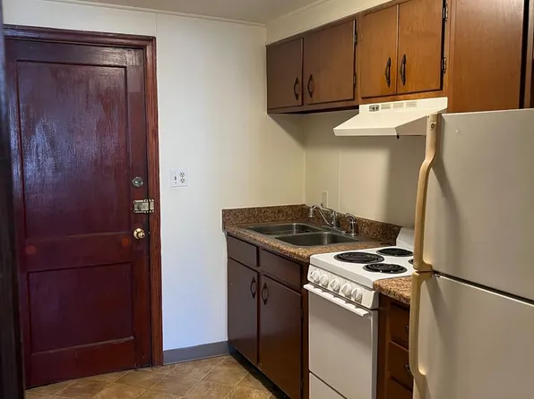 401-409 N Market St, 401-409 E Market St #204, Elizabethtown, PA 17022
