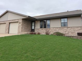 204 Winesap Ct, Janesville, WI 53548