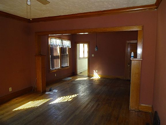 3rd image of 1414 17th Ave