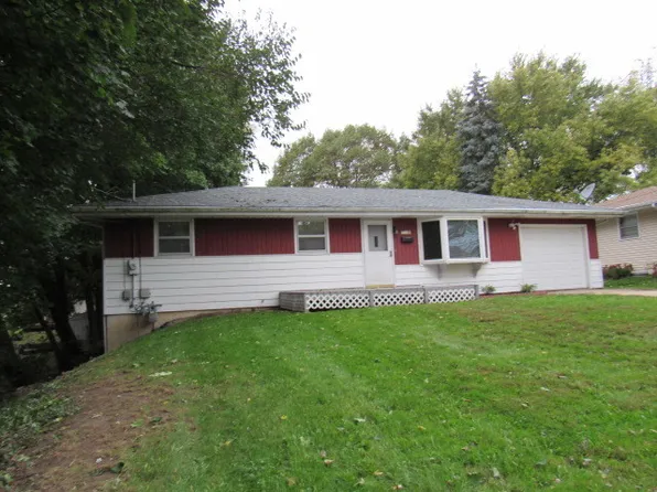 2009 Brownfield Rd, Rockford, IL 61108