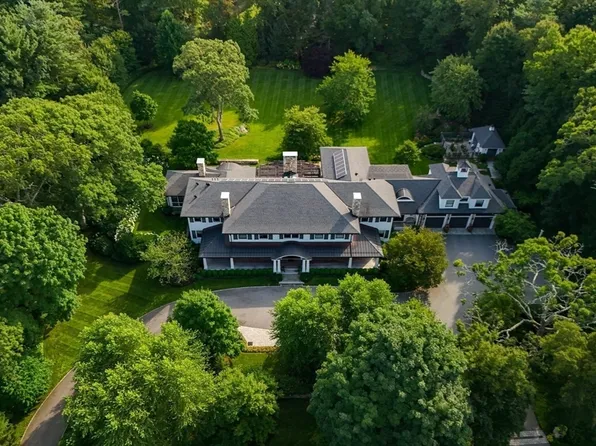 184 Cliff Rd, Wellesley, MA 02481