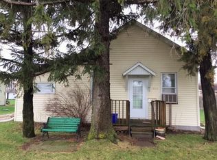 508 E 11th St, Vinton, IA 52349