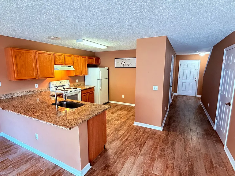 13054 Lexington Summit St — Photo 11